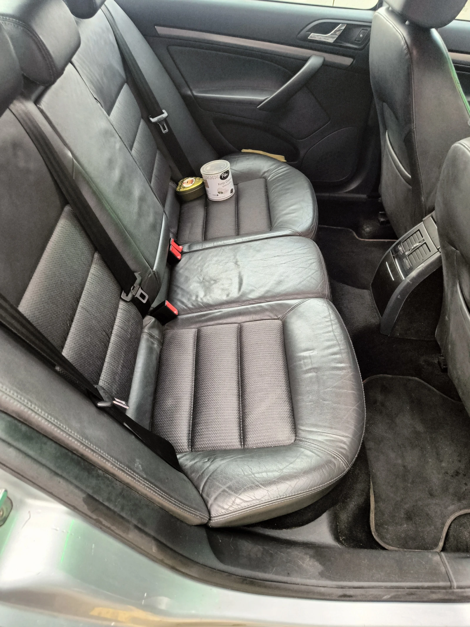 Skoda Octavia 1.9 TDI, снимка 9 - Автомобили и джипове - 54195170