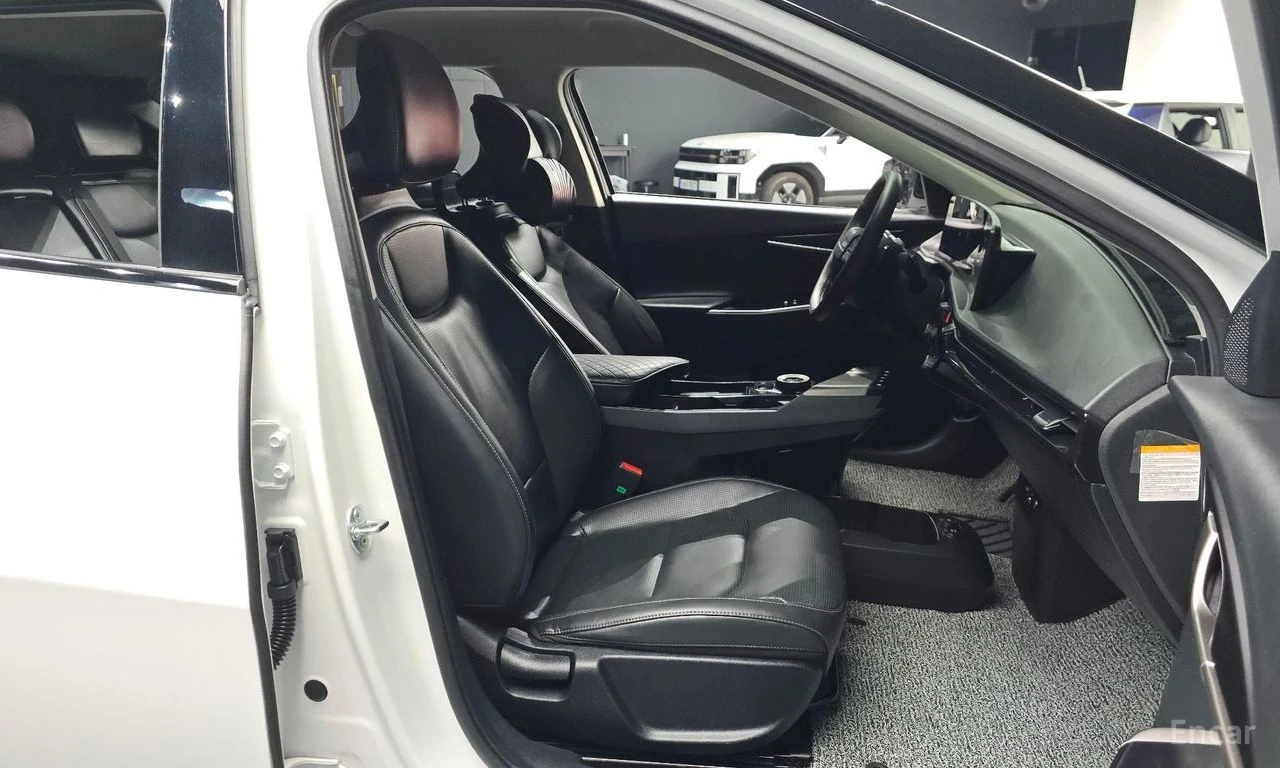 Kia EV6 AIR* LONG RANGE* КОЖА* ПОДГРЕВ* ОБДУХВАНЕ* LINE AS, снимка 9 - Автомобили и джипове - 54387969