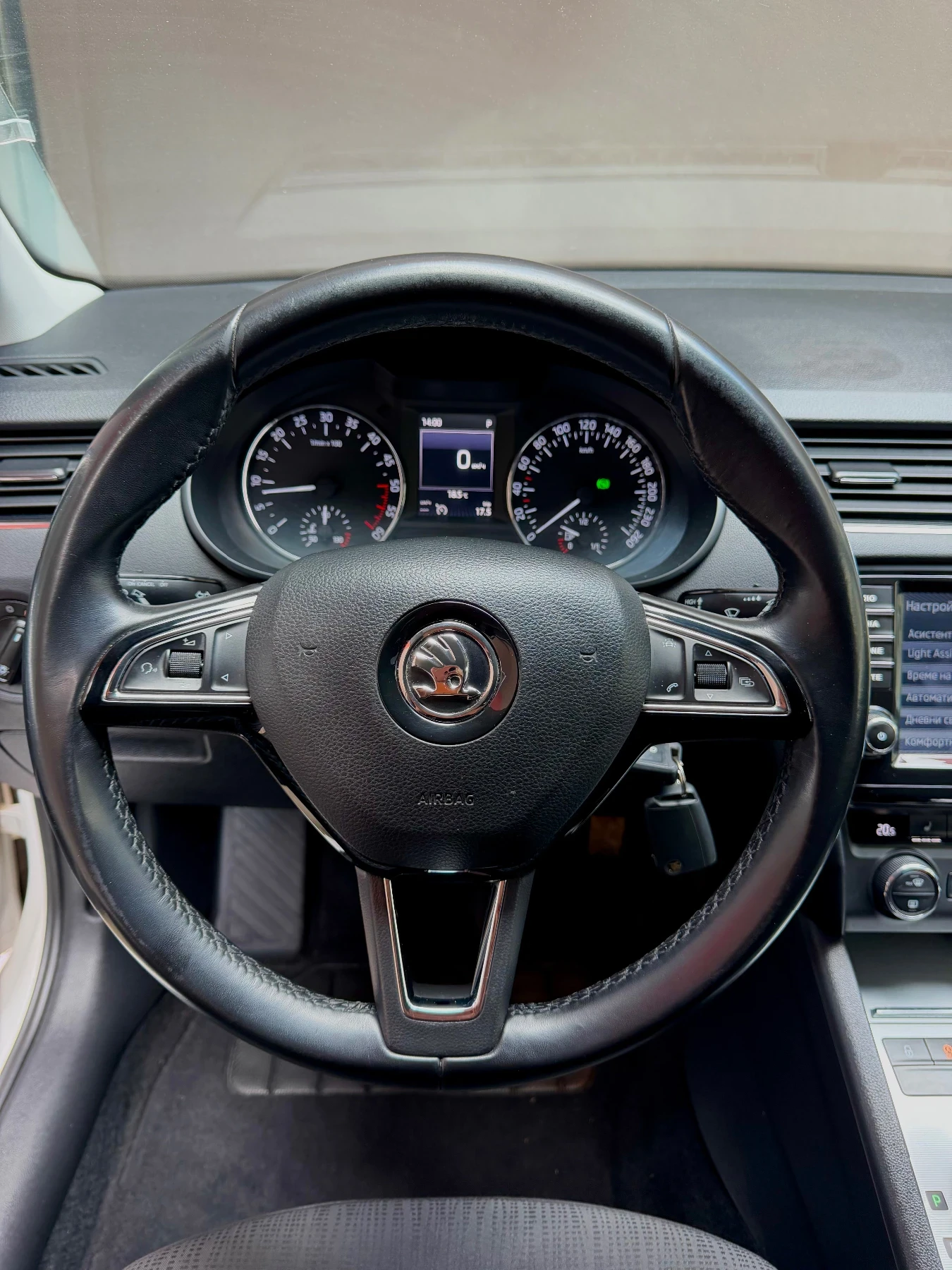 Skoda Octavia 2.0TDI 150 Ел.Седалки+ Памет, Нови Ангренаж+ Демпф, снимка 14 - Автомобили и джипове - 54542456