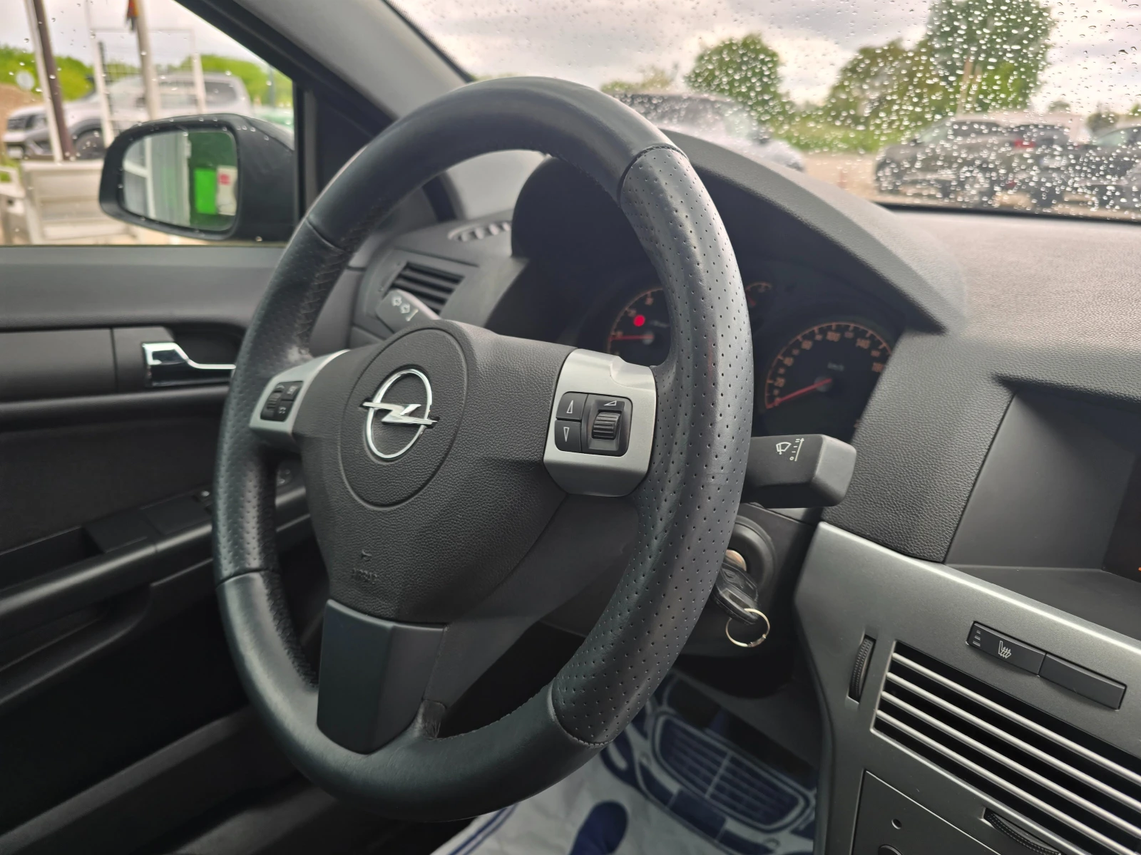 Opel Astra, снимка 15 - Автомобили и джипове - 54776246