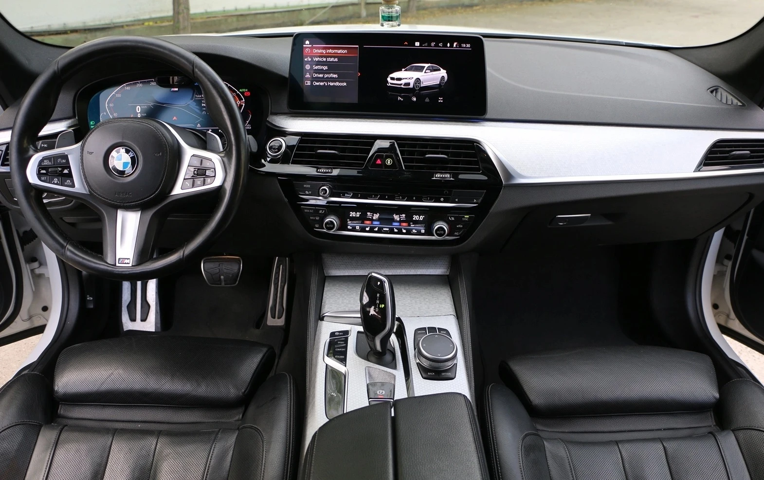 BMW 520 d xDrive M-Pack, снимка 7 - Автомобили и джипове - 54877914