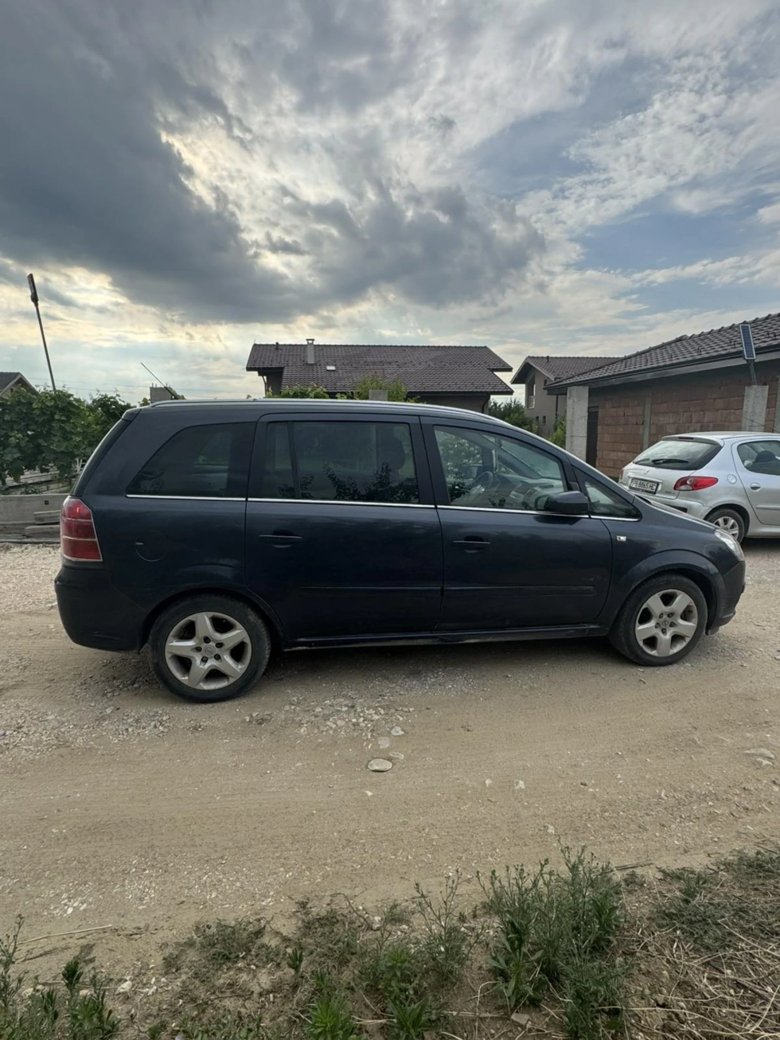 Opel Zafira, снимка 7 - Автомобили и джипове - 55016511
