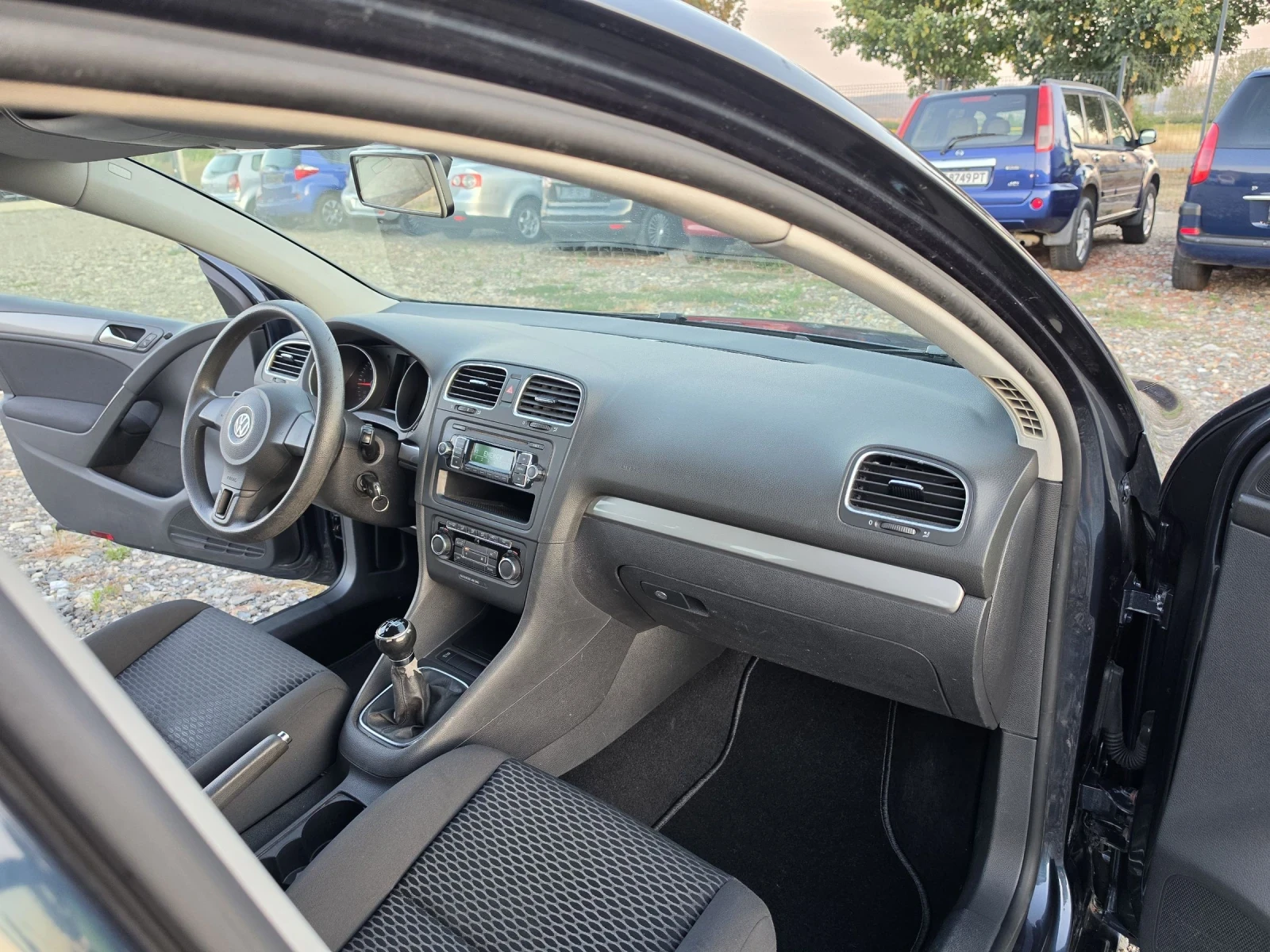 VW Golf 1.6TDI , снимка 12 - Автомобили и джипове - 55236389