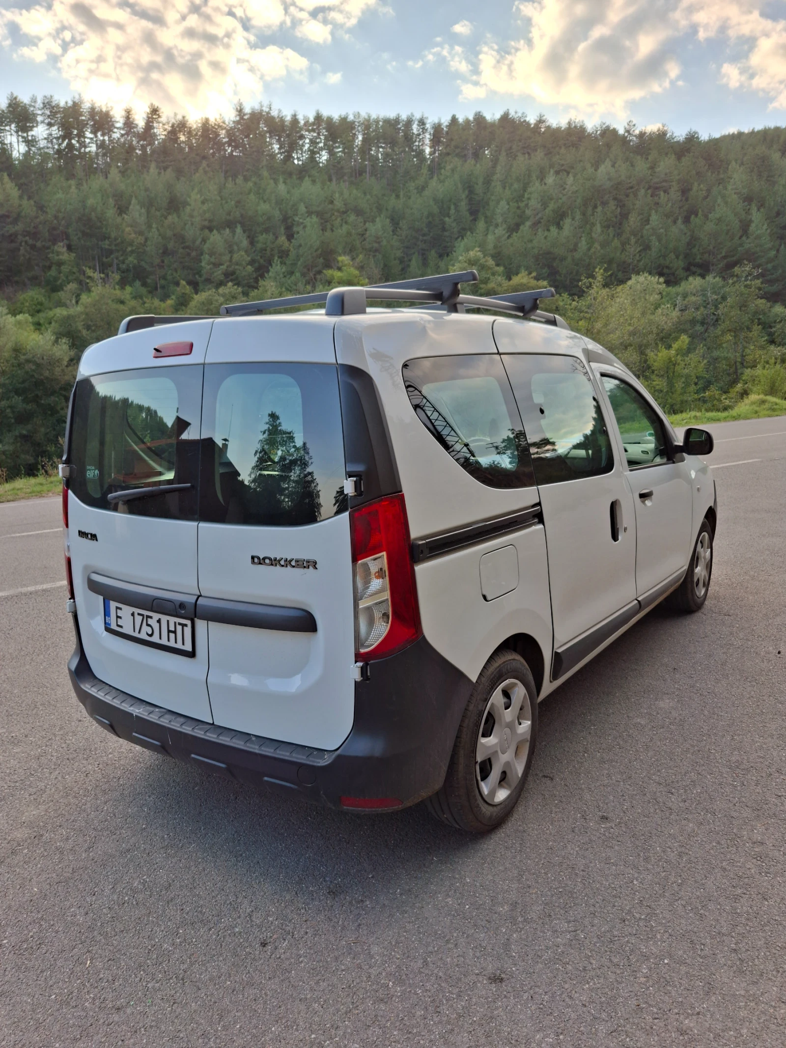 Dacia Dokker 1.6, снимка 4 - Автомобили и джипове - 56074134