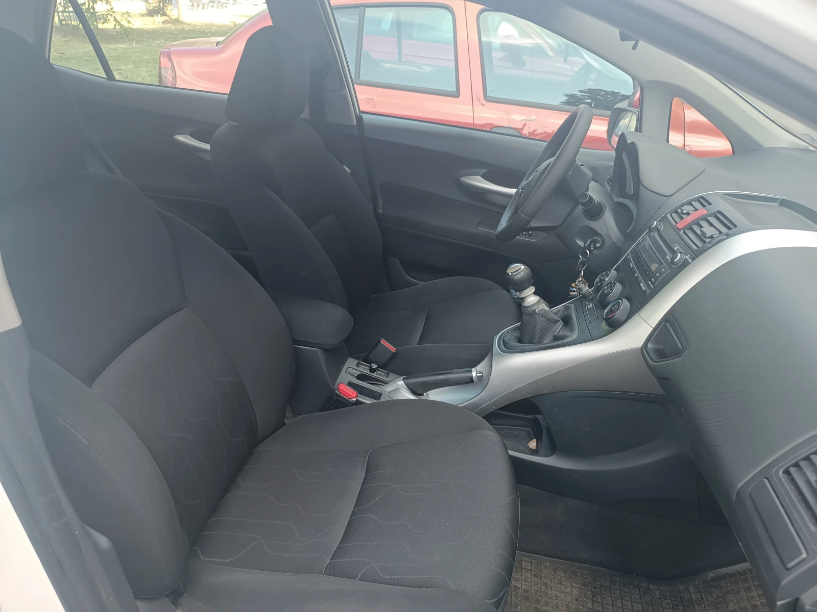 Toyota Auris 1, 33, снимка 13 - Автомобили и джипове - 56087159
