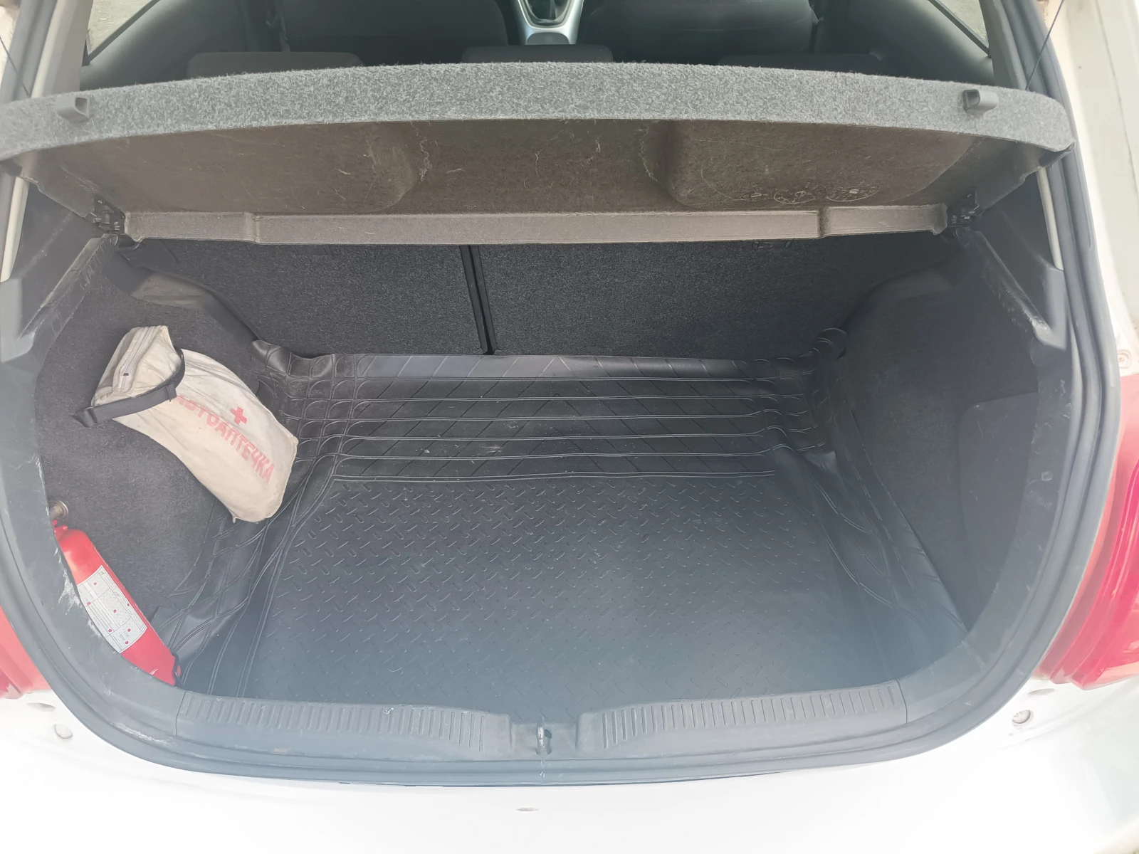 Toyota Auris 1, 33, снимка 16 - Автомобили и джипове - 56087159
