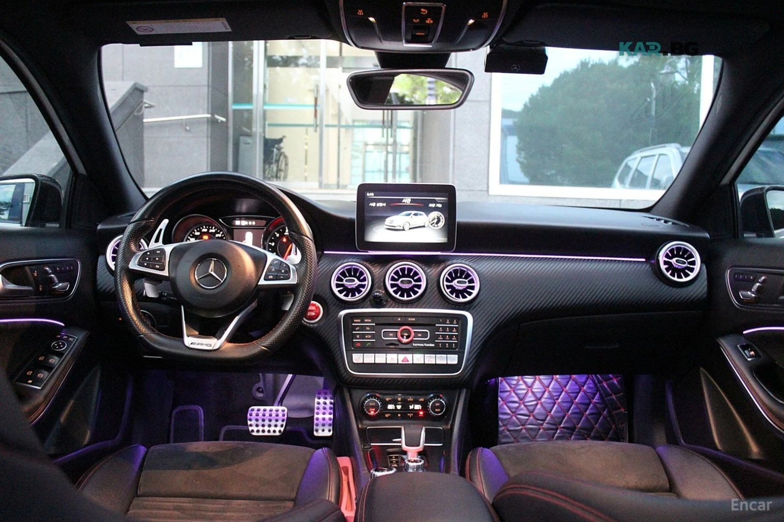 Mercedes-Benz A45 AMG 4МATIC* CARBON* HARMAN* ALCANTARA* КРАЙНА ЦЕНА, снимка 8 - Автомобили и джипове - 56105980