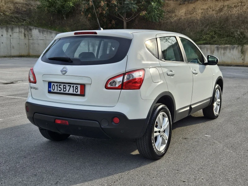 Nissan Qashqai 2.0 4х4 РЪЧКА, снимка 5 - Автомобили и джипове - 47711764