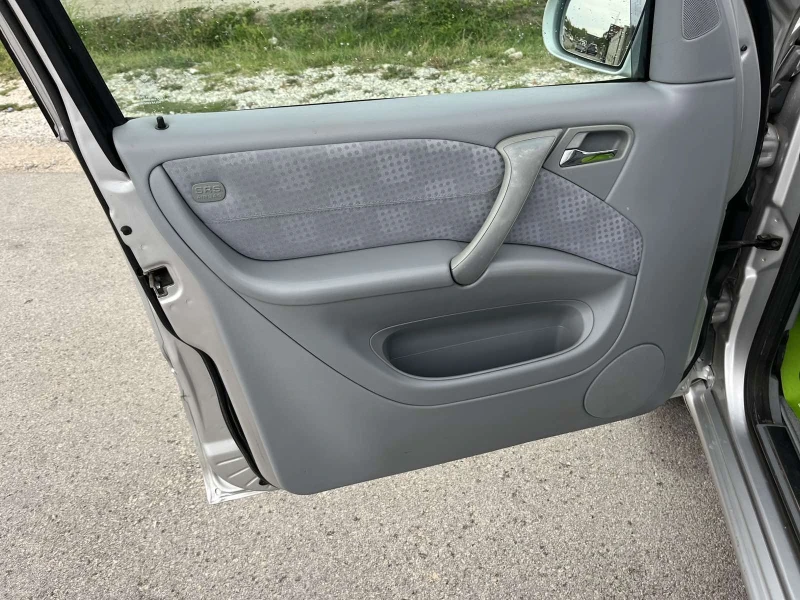 Mercedes-Benz ML 270 FACE 2.7CDI 163кс АВТОМАТ ПЕЧКА АВТОПИЛОТ, снимка 7 - Автомобили и джипове - 51762396