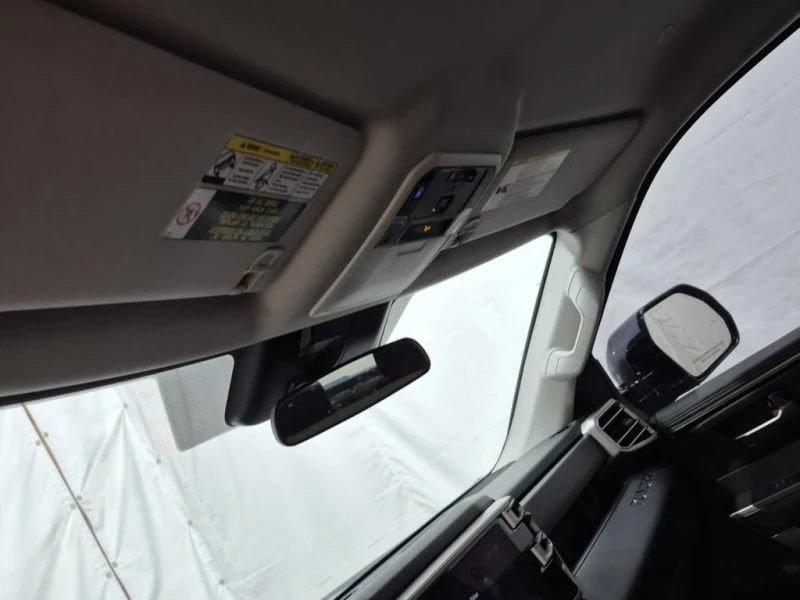 Toyota Tundra * SR CREW CAB SHORT BED * CARFAX * БЕЗ ПЪРВОНАЧАЛН, снимка 13 - Автомобили и джипове - 53125988