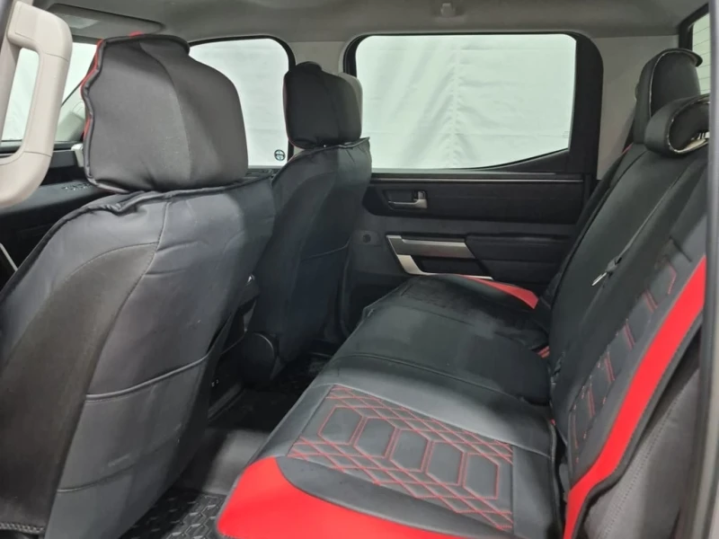 Toyota Tundra * SR CREW CAB SHORT BED * CARFAX * БЕЗ ПЪРВОНАЧАЛН, снимка 12 - Автомобили и джипове - 53125988