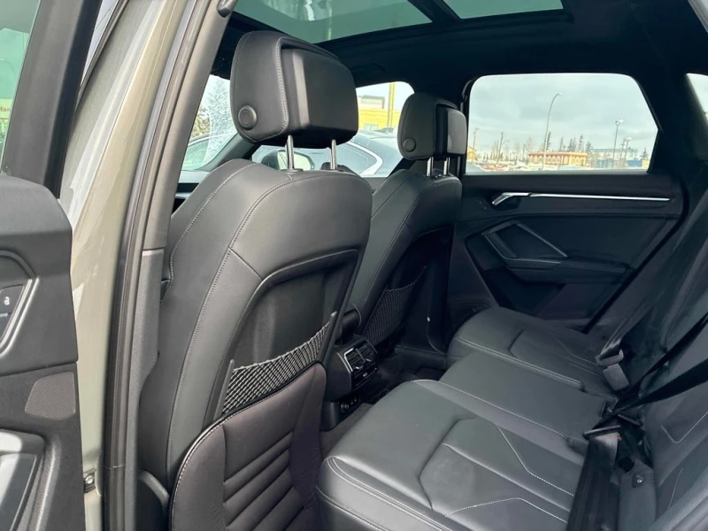 Audi Q3 * Technik * CARFAX * ЦЕНА ДО БГ, снимка 12 - Автомобили и джипове - 53192799