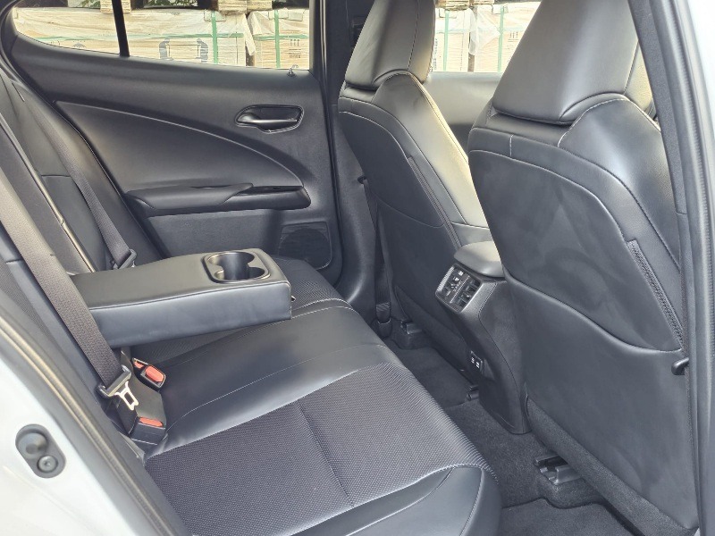 Lexus UX  UX 250h Luxury Premium, снимка 11 - Автомобили и джипове - 46379976