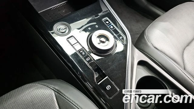 Kia Niro, снимка 9 - Автомобили и джипове - 56267253