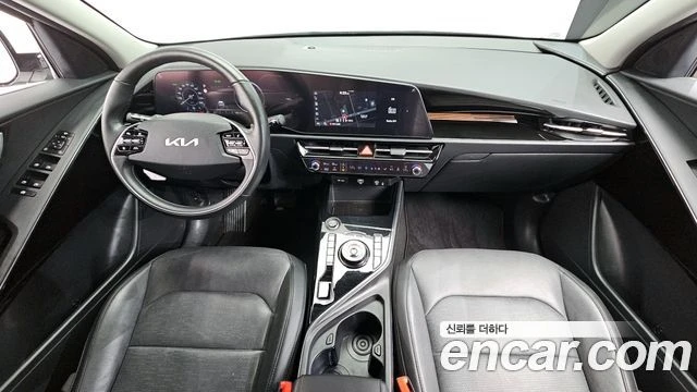 Kia Niro, снимка 7 - Автомобили и джипове - 56267253