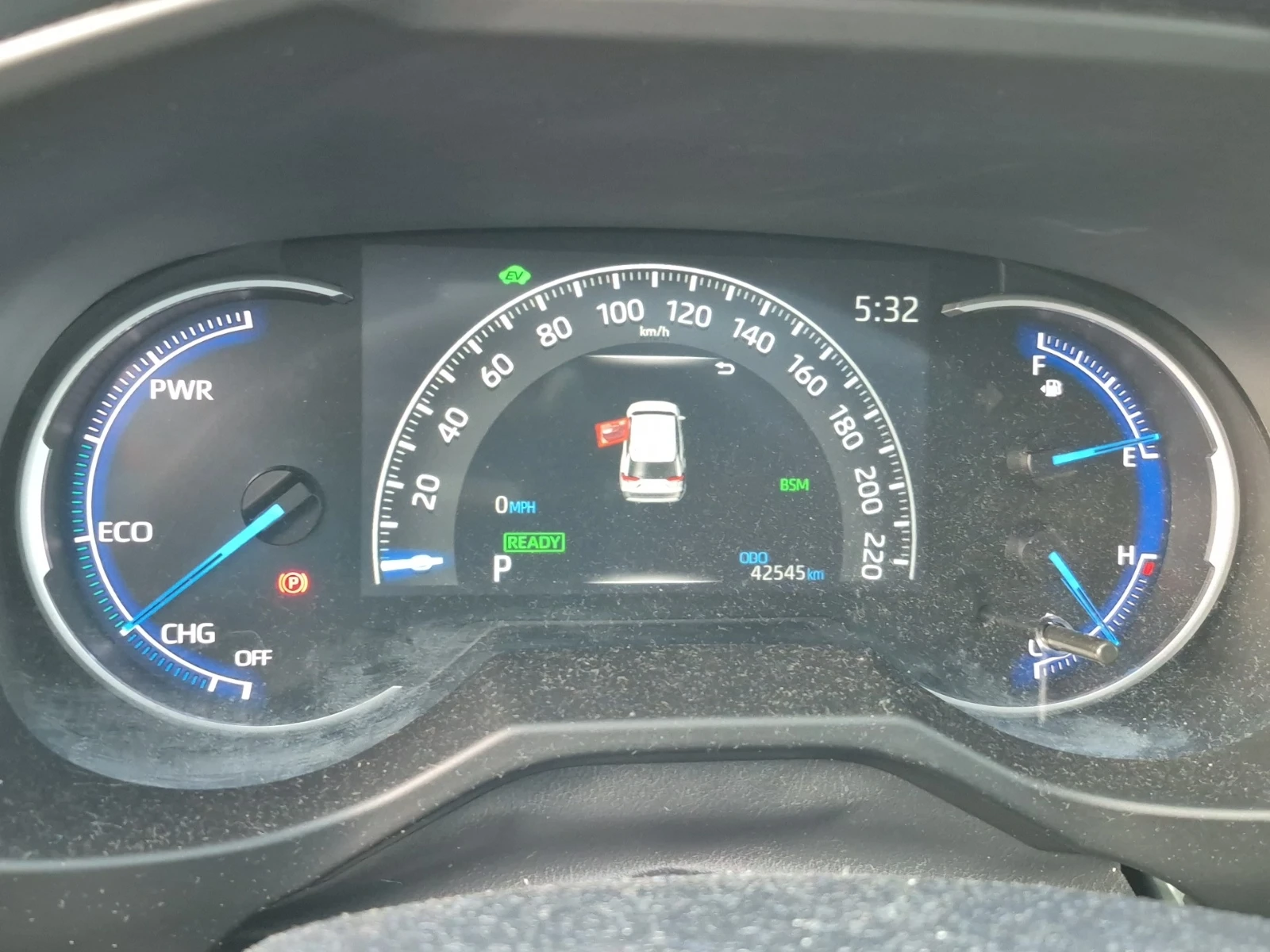 Toyota Rav4 HYBRID XLE* CARFAX* БЕЗ ПЪРВОНАЧАЛНА - изображение 9