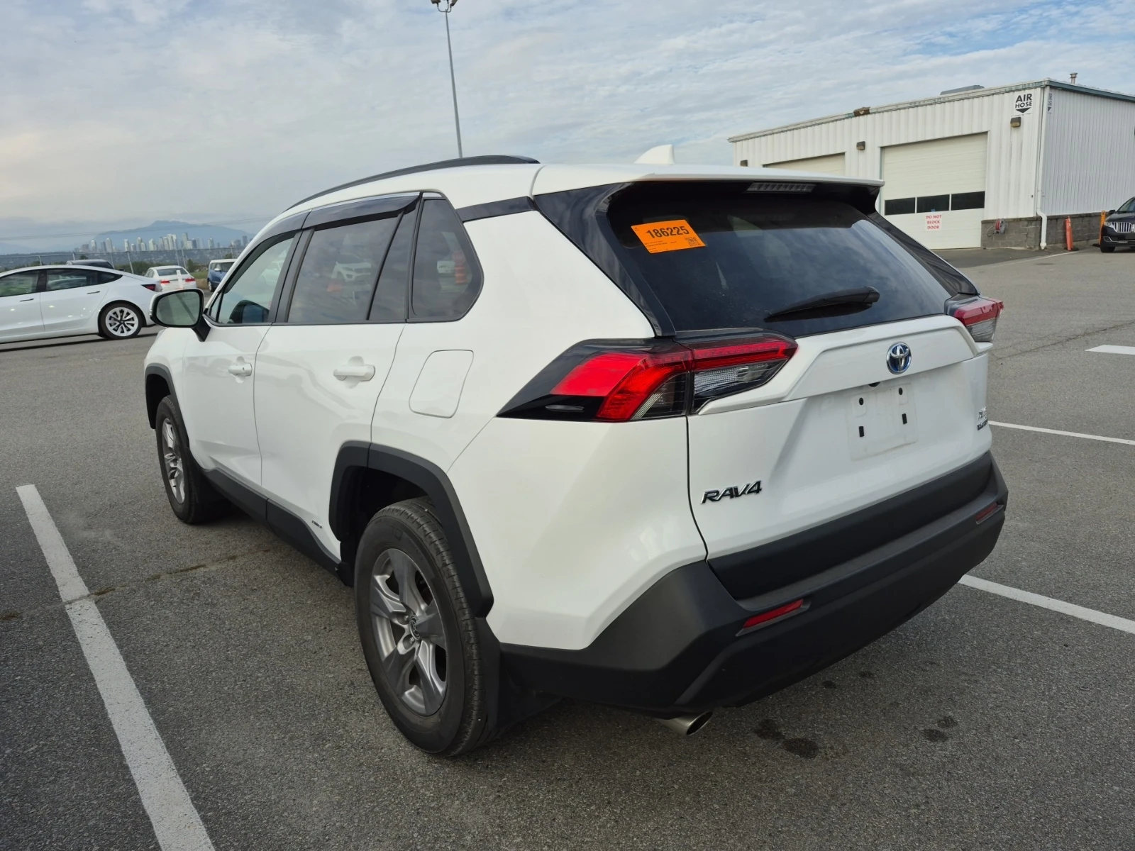 Toyota Rav4 HYBRID XLE* CARFAX* БЕЗ ПЪРВОНАЧАЛНА - изображение 4