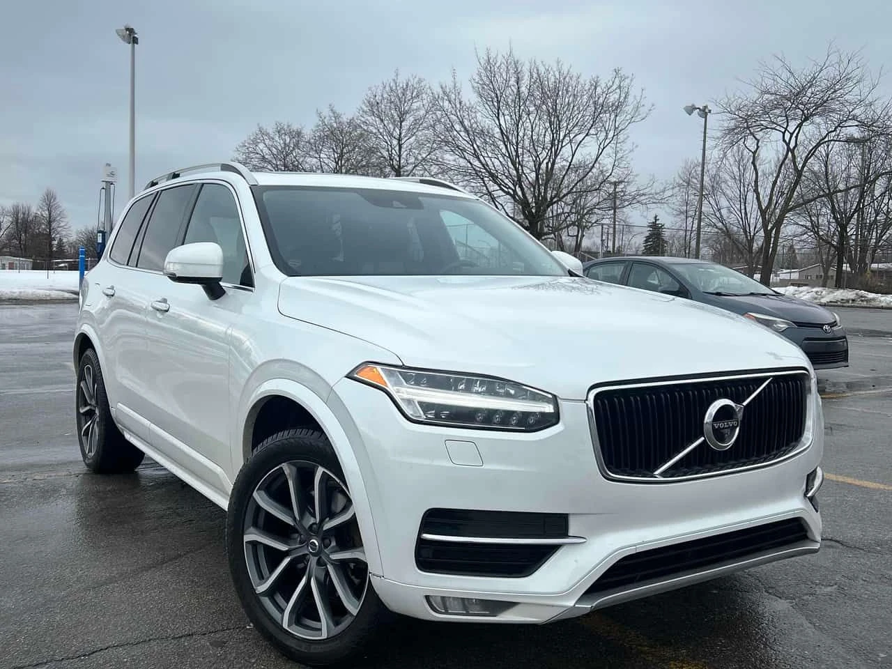 Volvo Xc90 * Momentum * 2 КЛЮЧА* ПОДГРЕВ* KEYLESS* , снимка 14 - Автомобили и джипове - 53752943