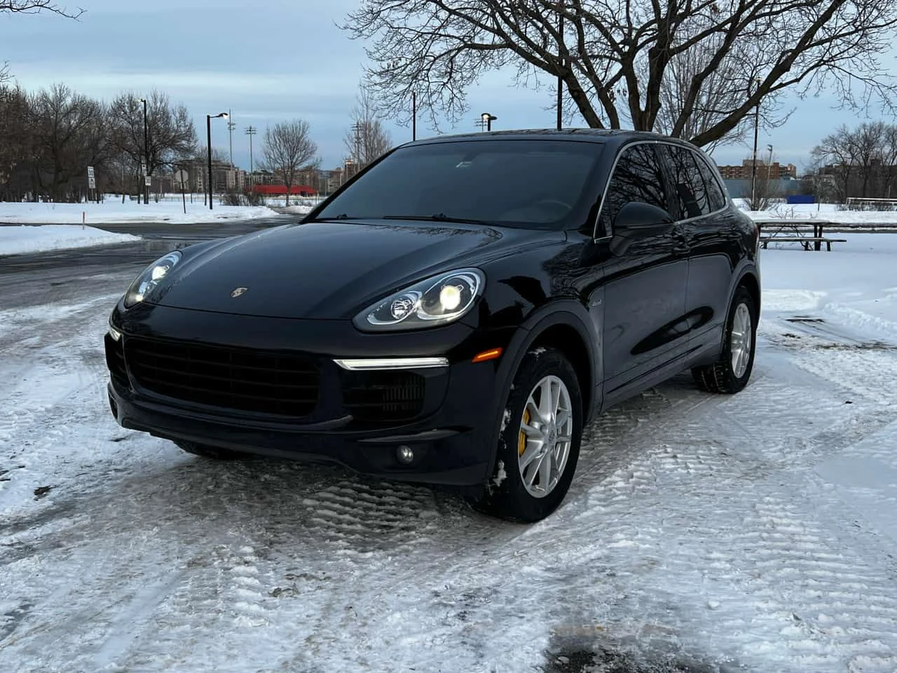Porsche Cayenne Diesel /CARFAX/Подгрев/Панорама/Keyless Entry, снимка 3 - Автомобили и джипове - 53911891