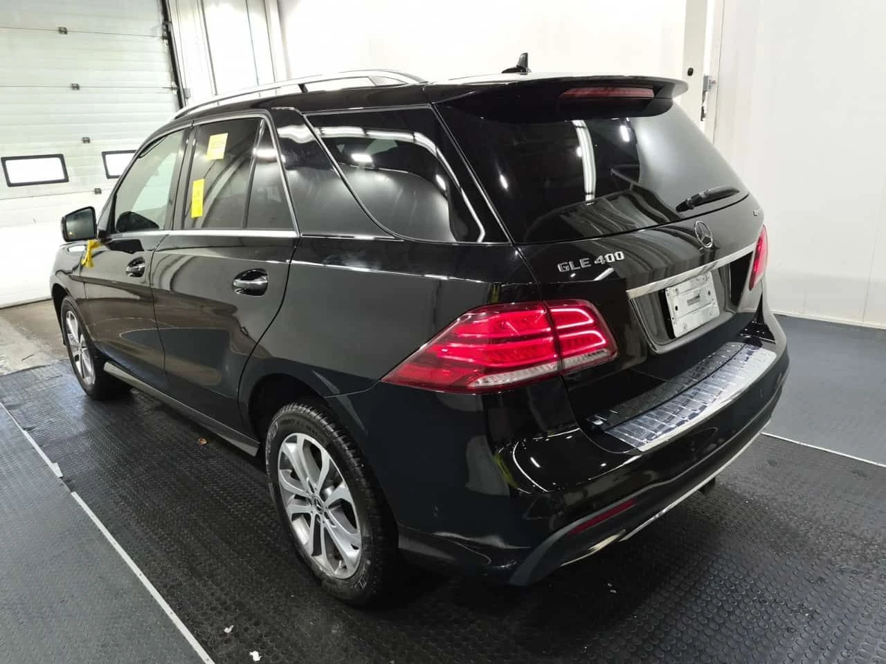 Mercedes-Benz GLE 400 PANO| ПАМЕТ| 360CAM| ПОДГРЕВИ| | , снимка 5 - Автомобили и джипове - 54677569