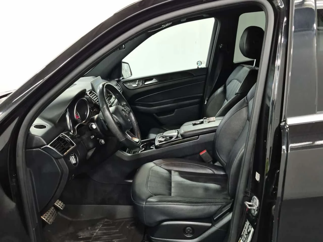 Mercedes-Benz GLE 400 PANO| ПАМЕТ| 360CAM| ПОДГРЕВИ| | , снимка 10 - Автомобили и джипове - 54677569