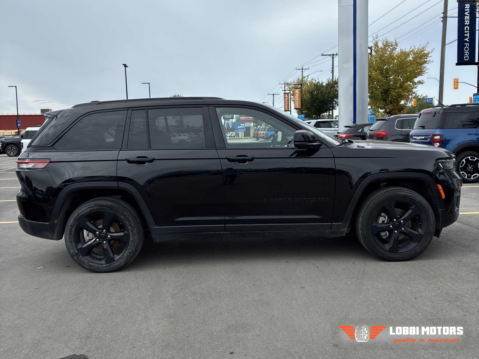 Jeep Grand cherokee, снимка 3 - Автомобили и джипове - 56128516