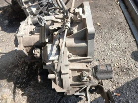 52130 скорости Автоматични Toyota Yaris  2006г , снимка 4