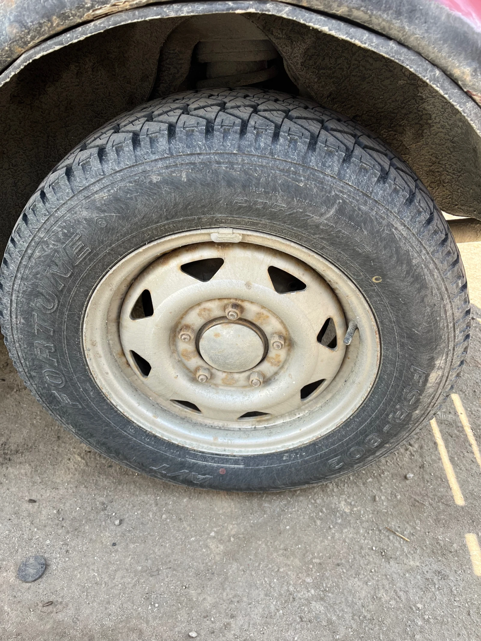 ���� � ������ 205/70R15 �� Suzuki Vitara | Mobile.bg � ����������� 1
