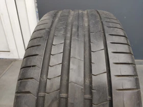      255/40R21