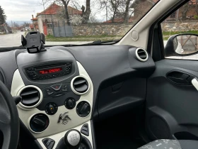 Ford Ka 1.25i* ПОДГРЕВ* СЕРВИЗНА ИСТОРИЯ* ДВА КЛЮЧА* , снимка 13