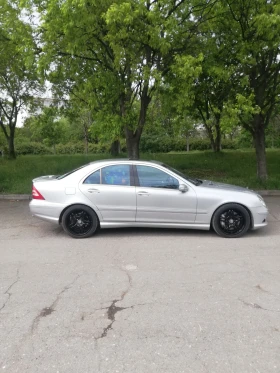     Mercedes-Benz C 55 AMG V8