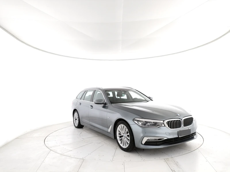 BMW 520 520d Touring Luxury Adaptive LED, снимка 1 - Автомобили и джипове - 47837983