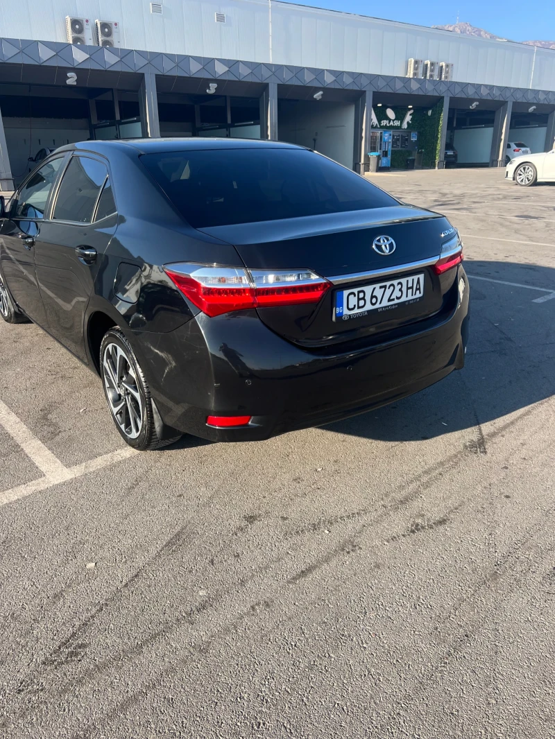 Toyota Corolla 1.6 i, снимка 4 - Автомобили и джипове - 52752002