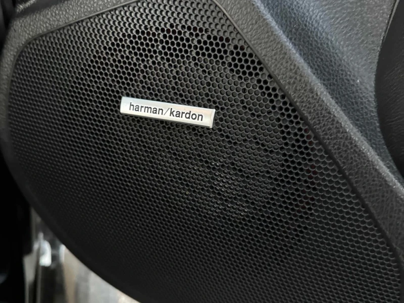 Subaru WRX * STI Limited Manual w/Lip Spoiler * CARFAX * ЦЕНА, снимка 16 - Автомобили и джипове - 52840747