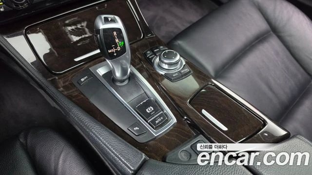 BMW 520, снимка 9 - Автомобили и джипове - 56063037