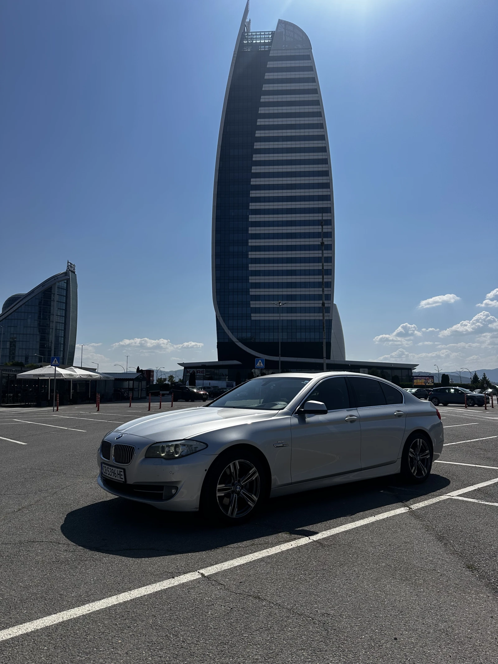 BMW 528 Xdrive, снимка 1