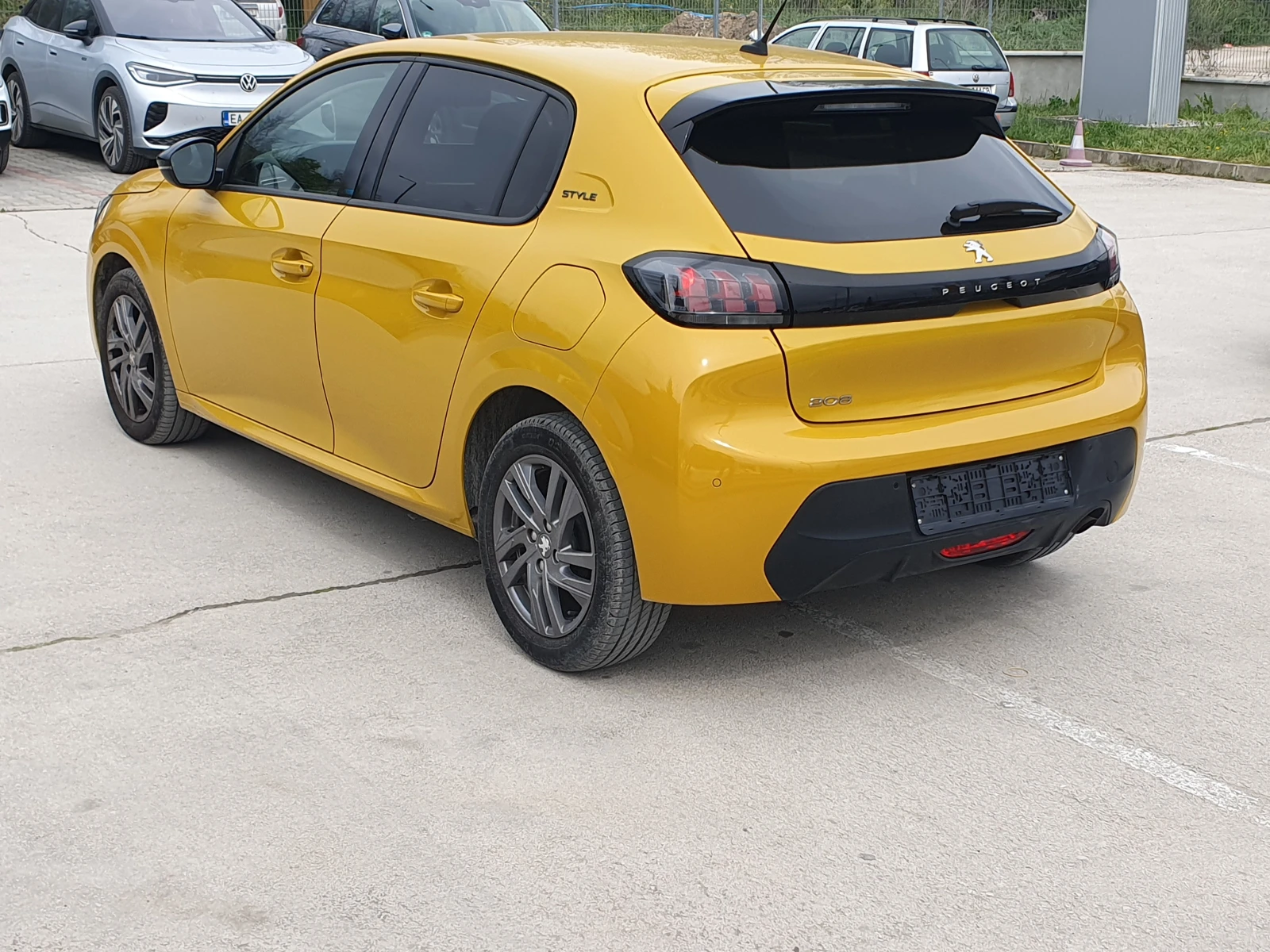 Peugeot 208 Style - изображение 3