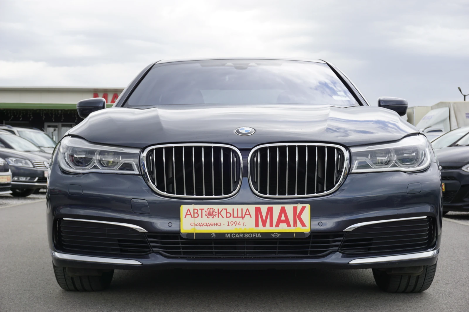 BMW 750 4x4/Memori/Head-Up/Подгрев/FULL - изображение 2