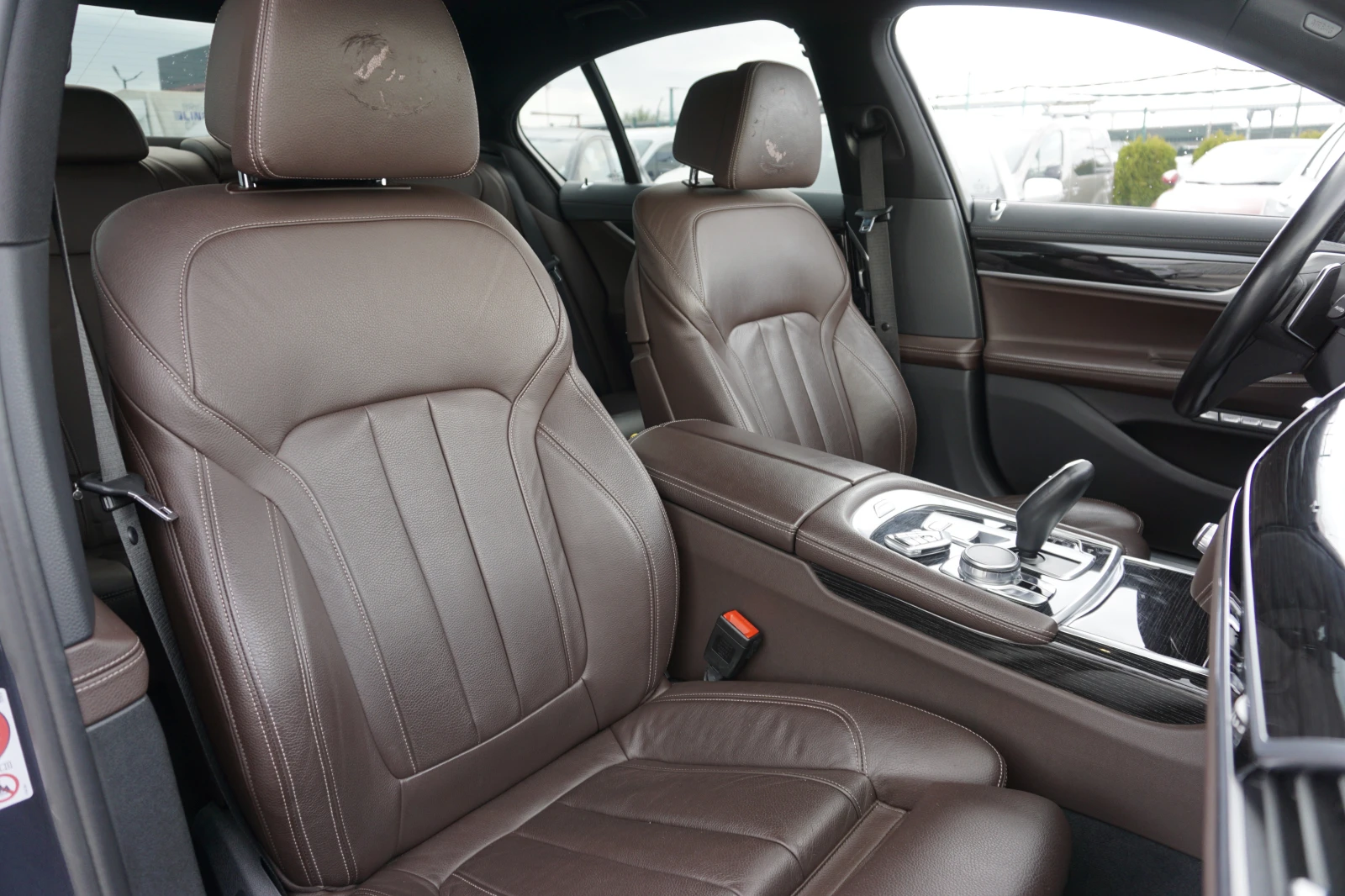 BMW 750 4x4/Memori/Head-Up/Подгрев/FULL - изображение 10