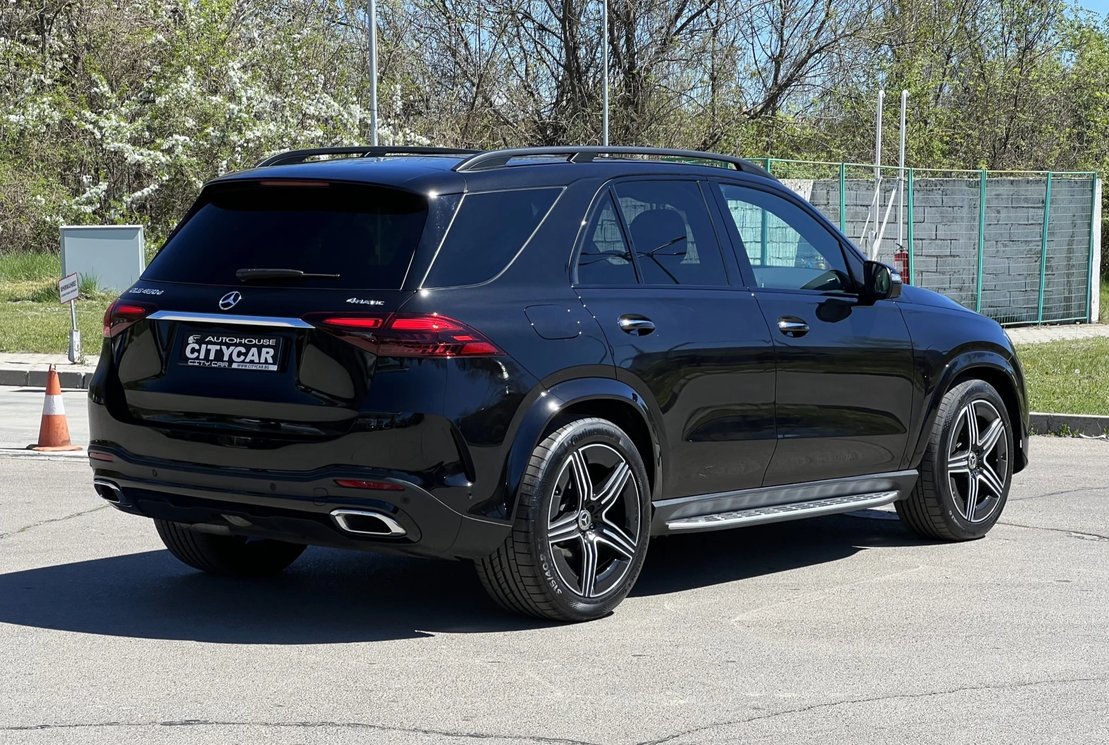 Mercedes-Benz GLE 450 d/AMG/4-MATIC/NIGHT/PANO/BURM/AIRMATIC/360/ - изображение 6