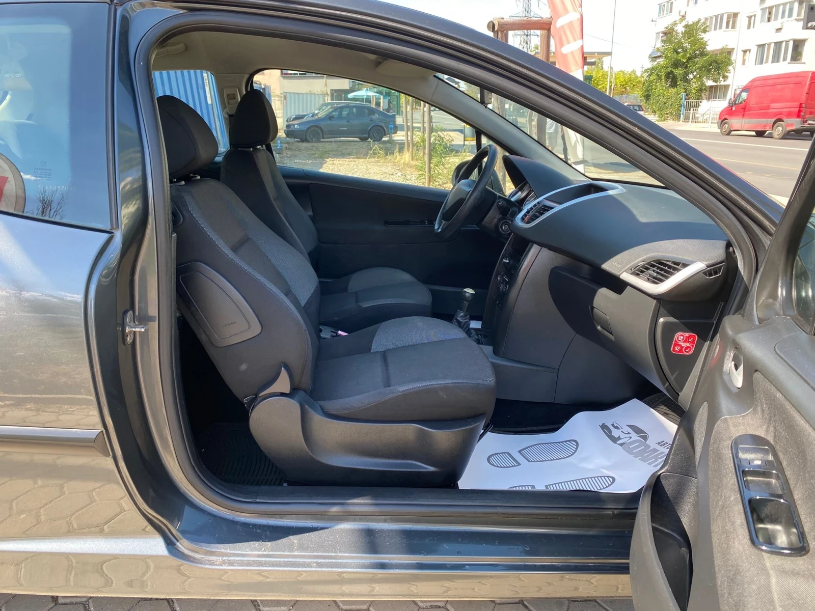 Peugeot 207 1.4i | Mobile.bg   11