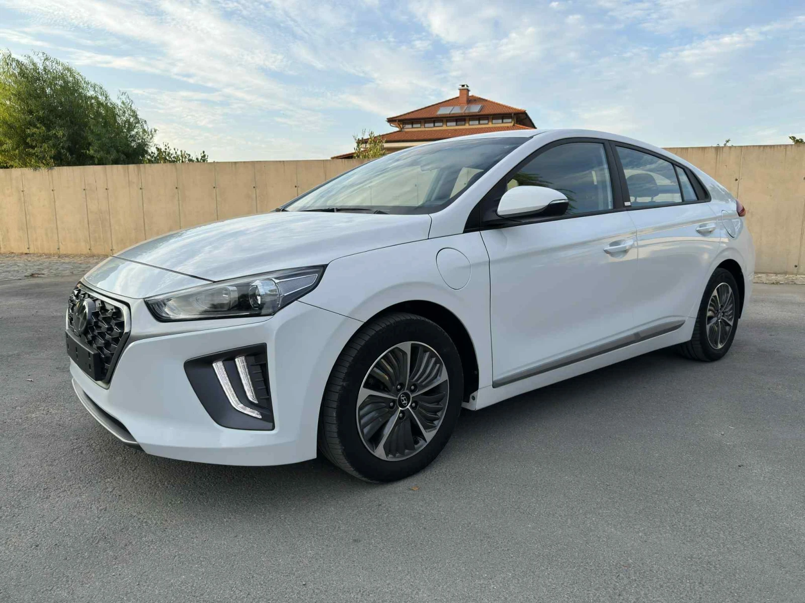 Hyundai Ioniq  - изображение 3