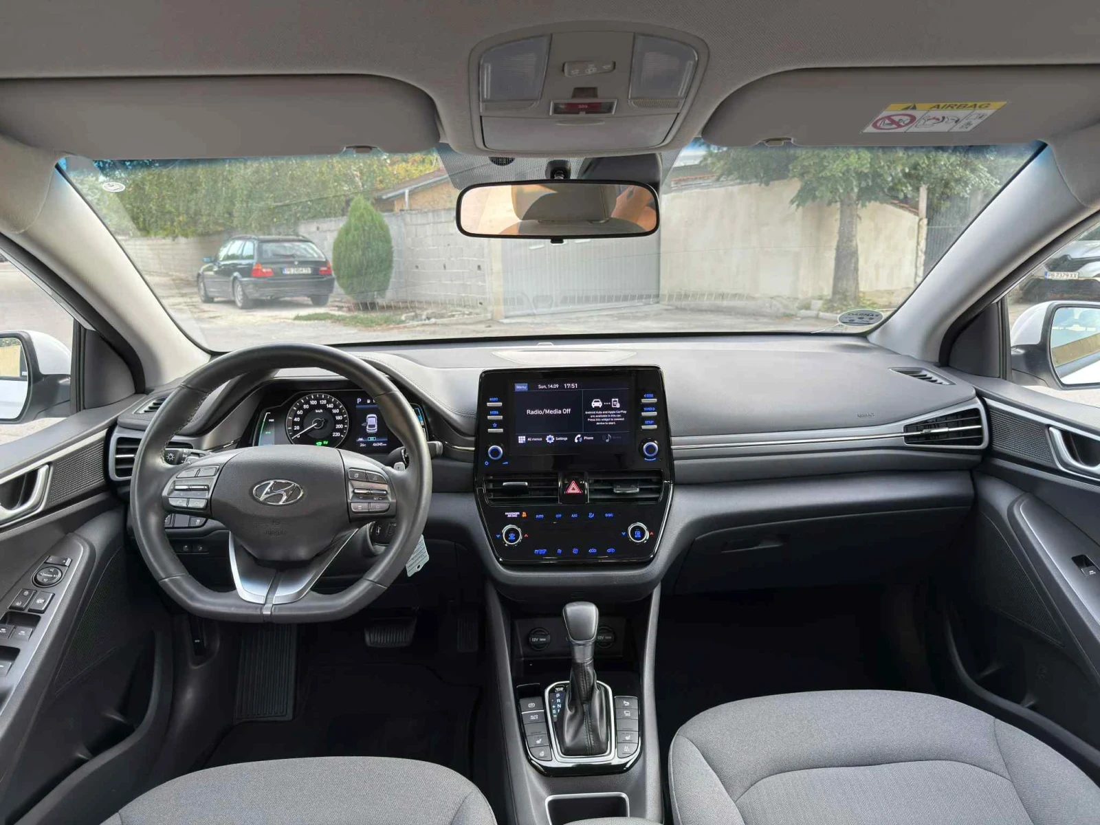 Hyundai Ioniq  - изображение 8