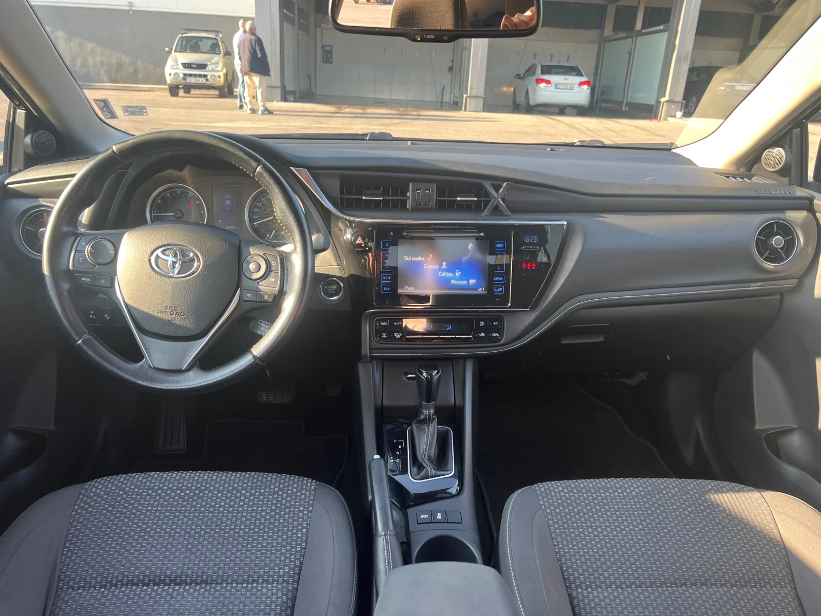 Toyota Corolla 1.6 i - изображение 7