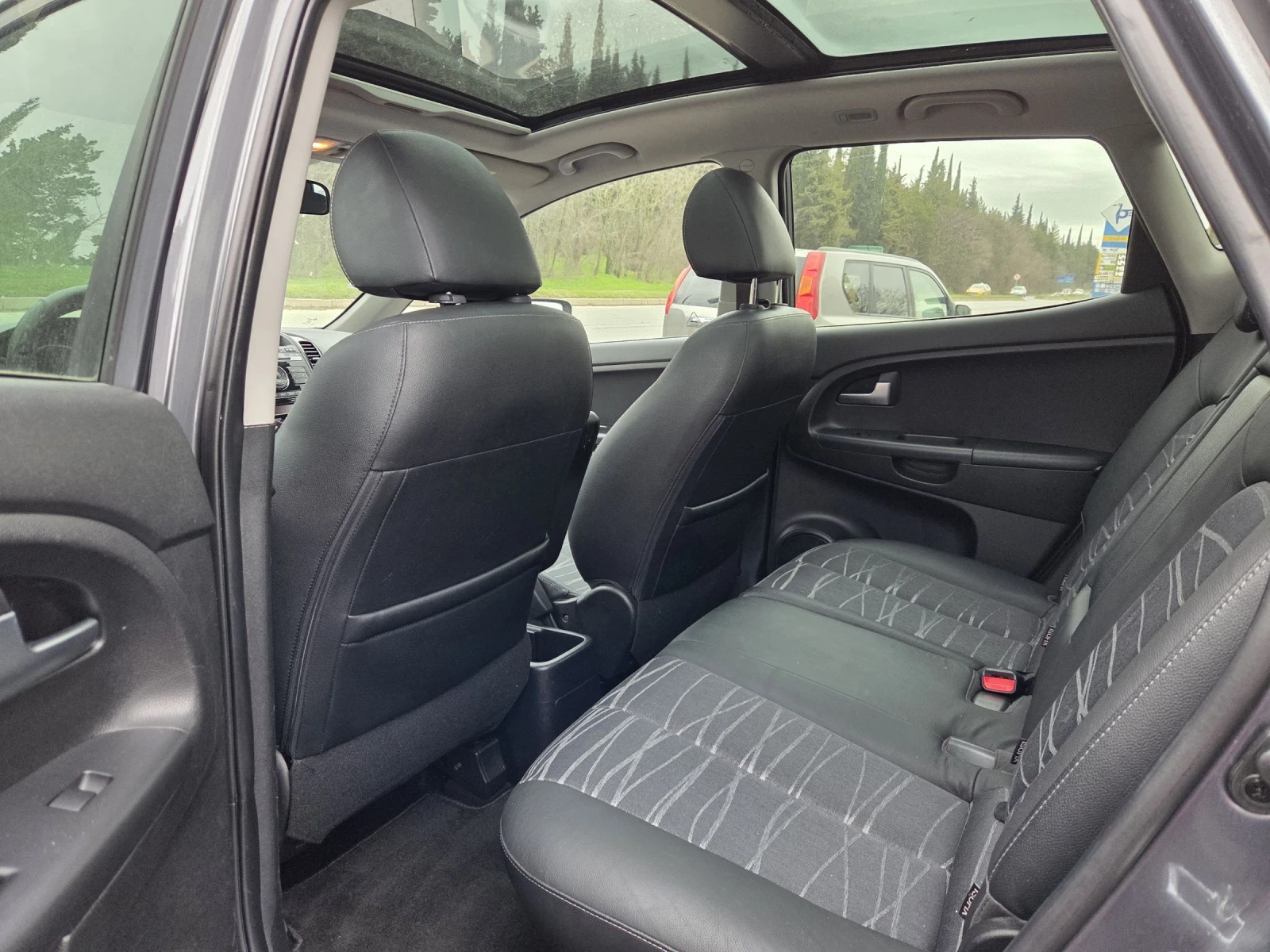 Kia Venga 1, 6 crdi 115hp | Mobile.bg � ����������� 13