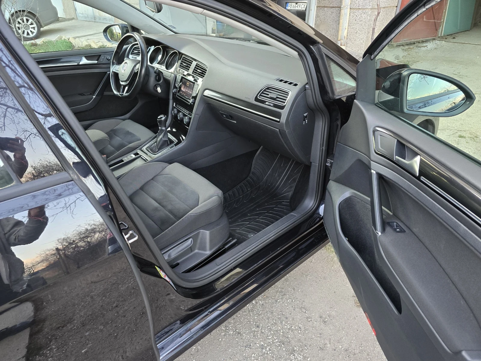 VW Golf 7 1.4 Tsi Bluemotion, снимка 6 - Автомобили и джипове - 53848826