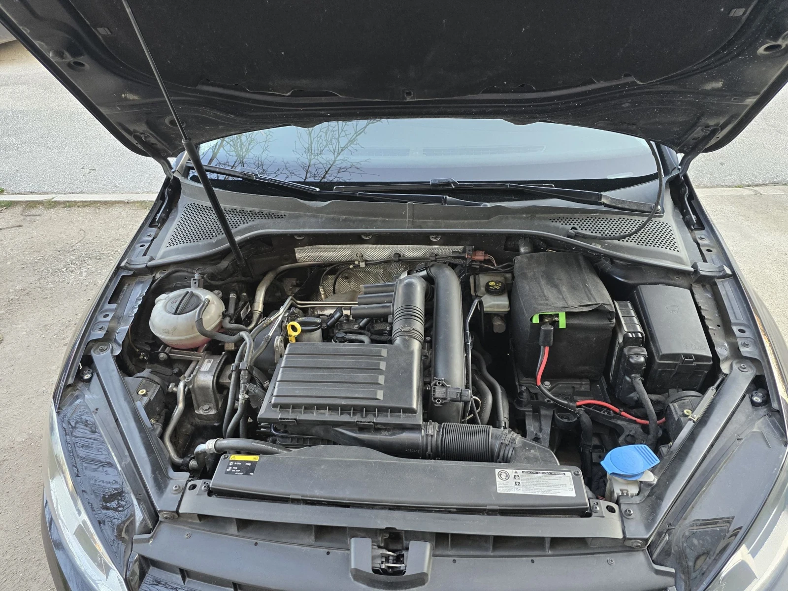 VW Golf 7 1.4 Tsi Bluemotion, снимка 11 - Автомобили и джипове - 53848826