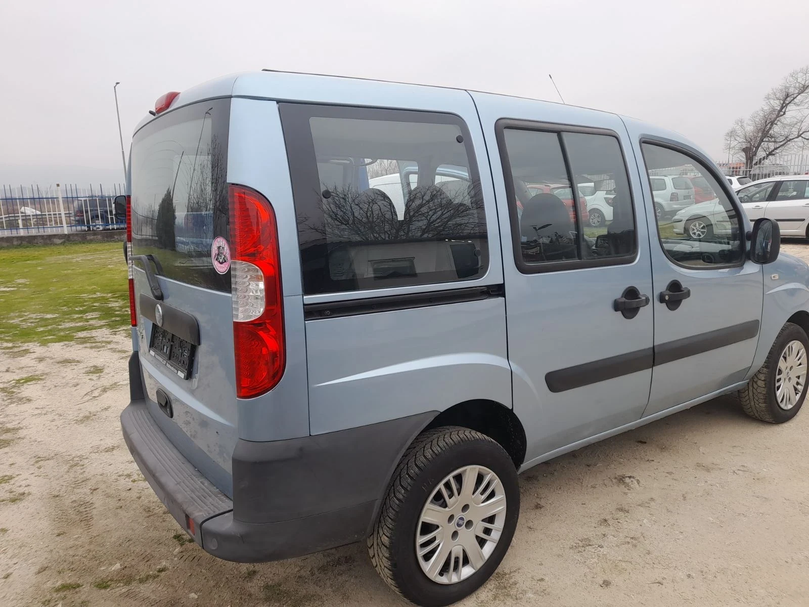Fiat Doblo 1.4 бензин, снимка 9 - Автомобили и джипове - 53972756