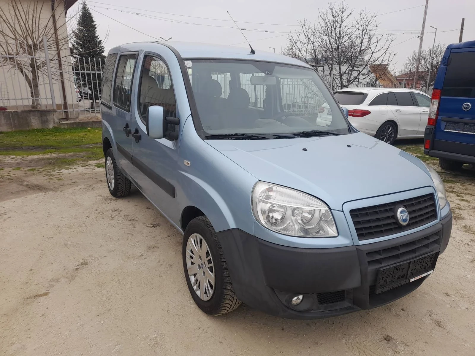 Fiat Doblo 1.4 бензин, снимка 4 - Автомобили и джипове - 53972756