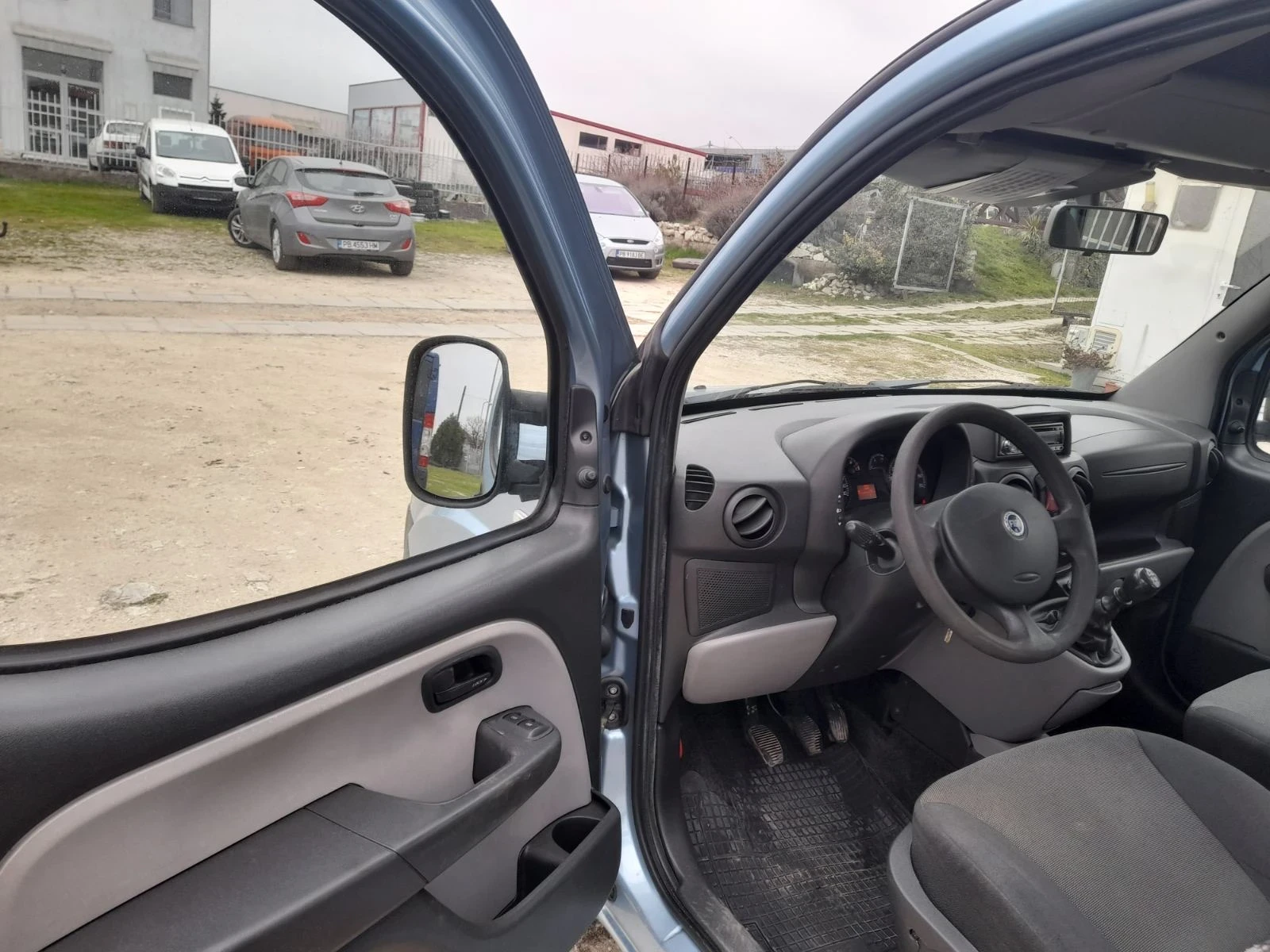 Fiat Doblo 1.4 бензин, снимка 12 - Автомобили и джипове - 53972756